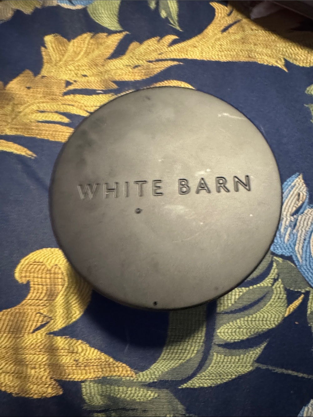 White Barn Mahogany Teakwood candle (No Jar Label)